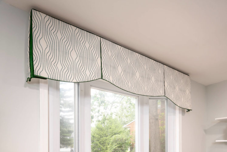 Curved Box Pleated Valance